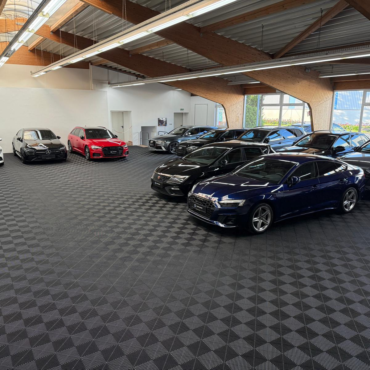 GRID click tiles for garage, workshop and much more