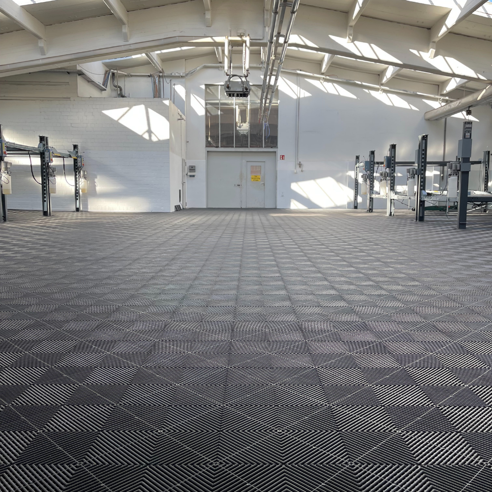 Klickfliesen GRID (belüftet) für Garage, Werkstatt und vieles mehr