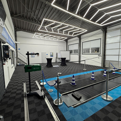 Klickfliesen GRID (belüftet) für Garage, Werkstatt und vieles mehr